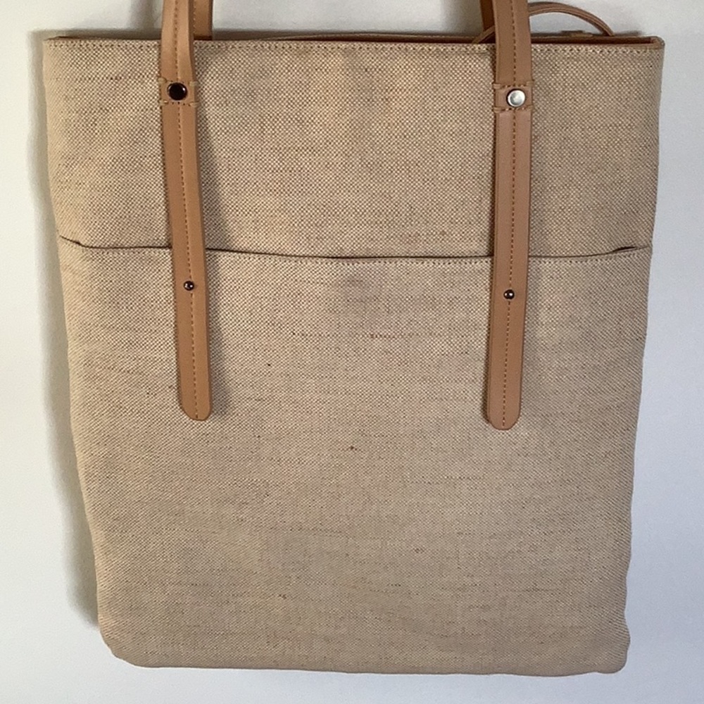 Sherpani Hadley Jet in cream travel bag - Picture 4 of 9